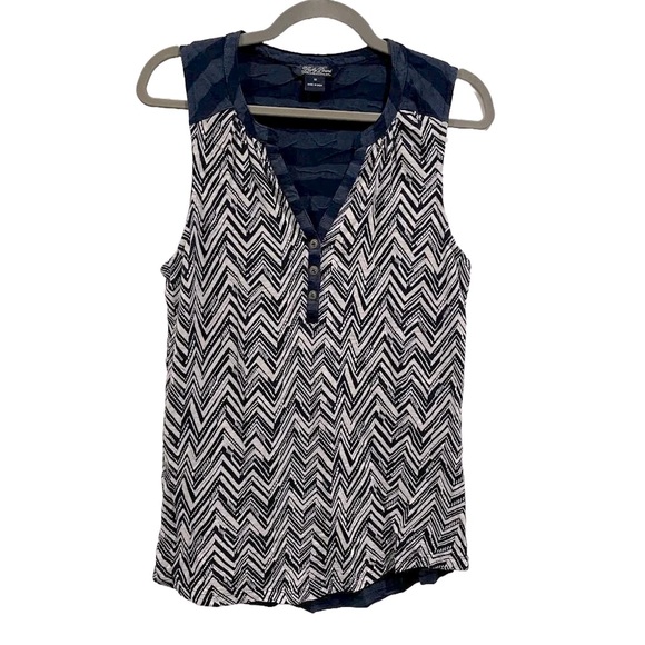 Lucky Brand Chevron Pattern Tank Top | Henley Style | Sleeveless | Blue & Cream - Picture 1 of 6